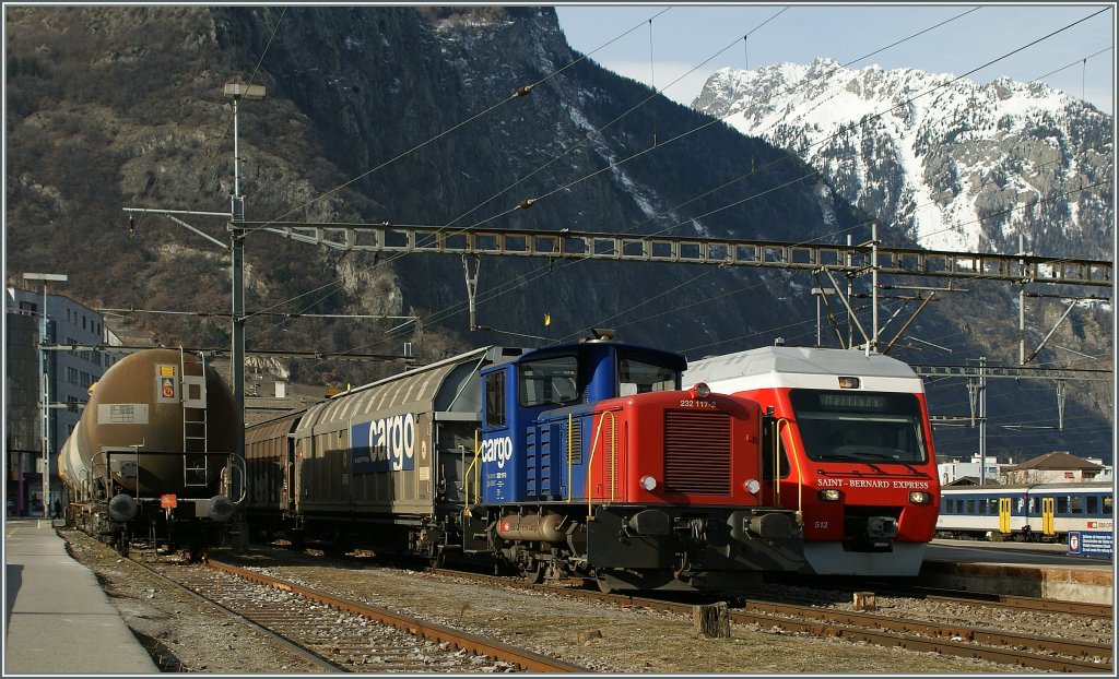 Der SBB (Cargo) Tm 232 117-2 bei seiner Sonntagspause in Martiny. 
27.Jan. 2013