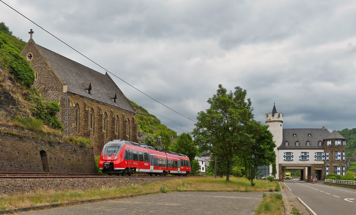 . Der Baby Hamster 442 003  Nittel  f�hrt am 20.06.2014 durch Kobern-Gondorf. (Jeanny)