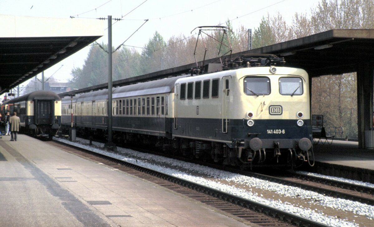 141 403-6 in Braunschweig am 28.04.1988.