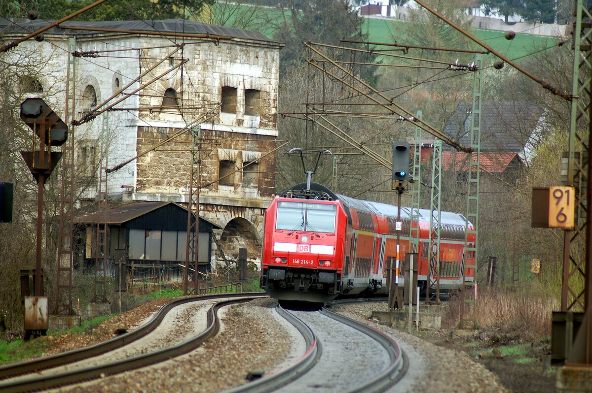 146 214-2 in Ulm bei der Bundesfestung am 13.04.2008.