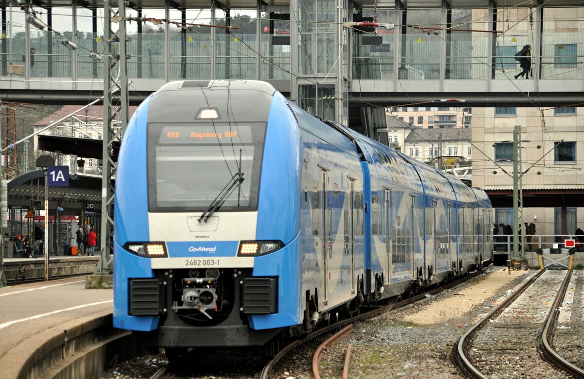 2 462 103-0 Siemens Desiro RE 9 nach Augsburg Hbf GoAhead Bayern in Ulm am 24.03.2023.