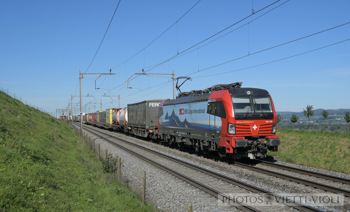2019-10-01, SBB CFF FFS Cargo Mühlau
Locomotive électrique Siemens Vectron 
Br 198 476 [Novara]