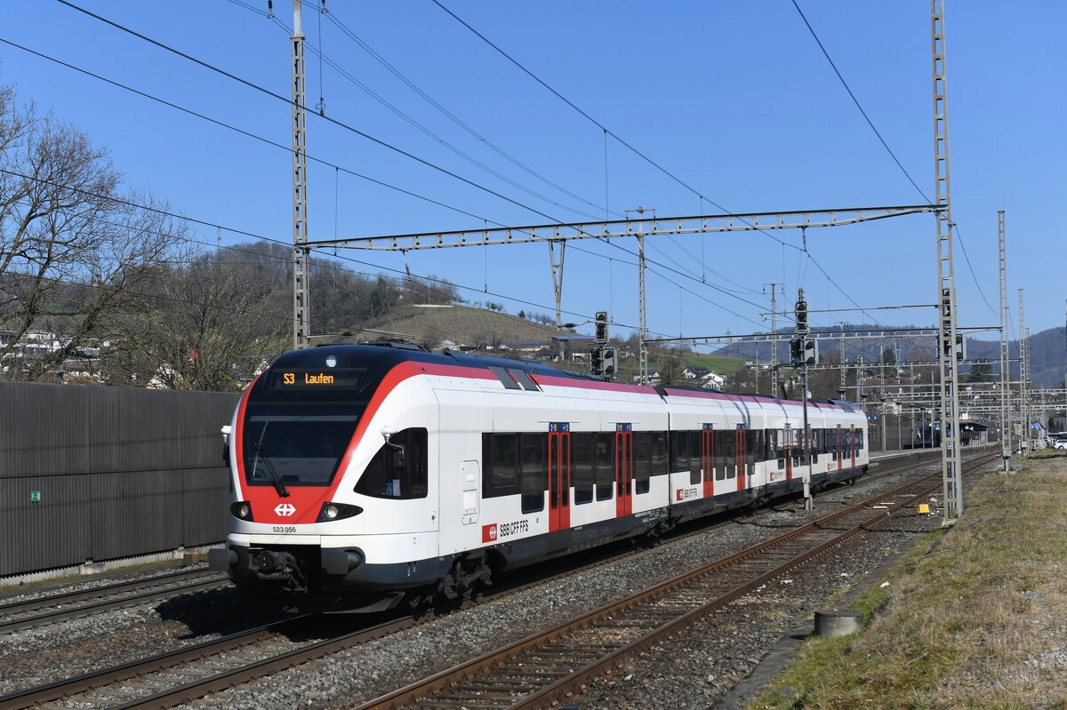 2025-03-05.SBB CFF FFS Gelterkinden
Automotrice Stadler Flirt 
RABe 523 056

© la photo vous intéresse merci de me contacter
photos-vietti-violi@ik.me