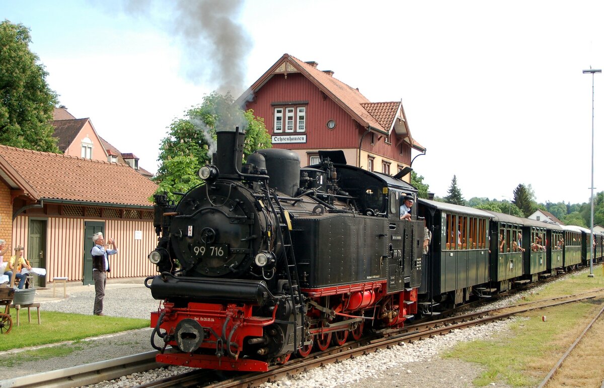 99 716 mit Museumszug in Ochsenhausen am 21.05.2009.
