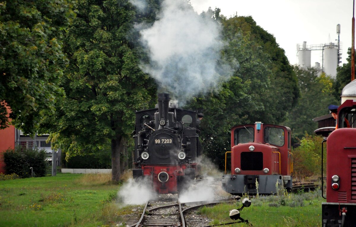 99 7203 in Amstetten bei der Rangierfahrt vor der Dampfsonderfahrt und Diesellok D 6 in Amstetten am 11.09.2022.
