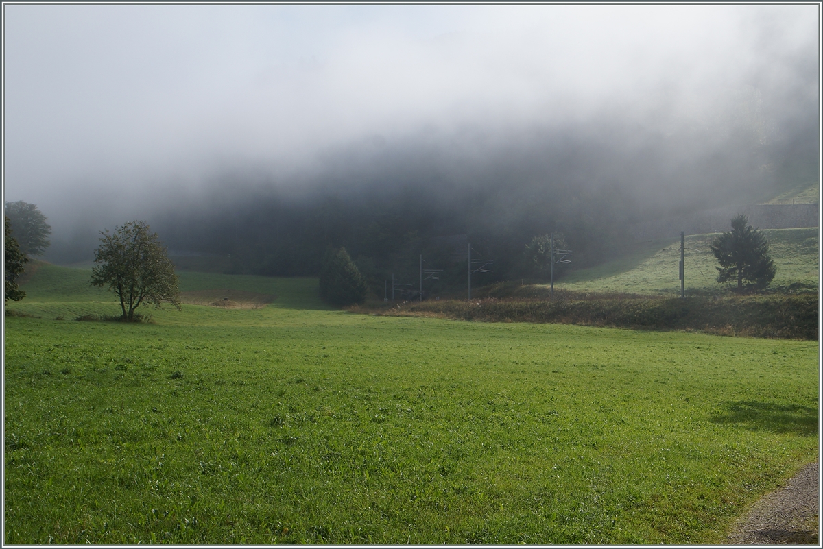 Als ich um 9.15 dieses Nebel-Testbild machte war die Strecke Le Day - Le Pont noch ziemlich vernebelt.
4. Sept. 2014