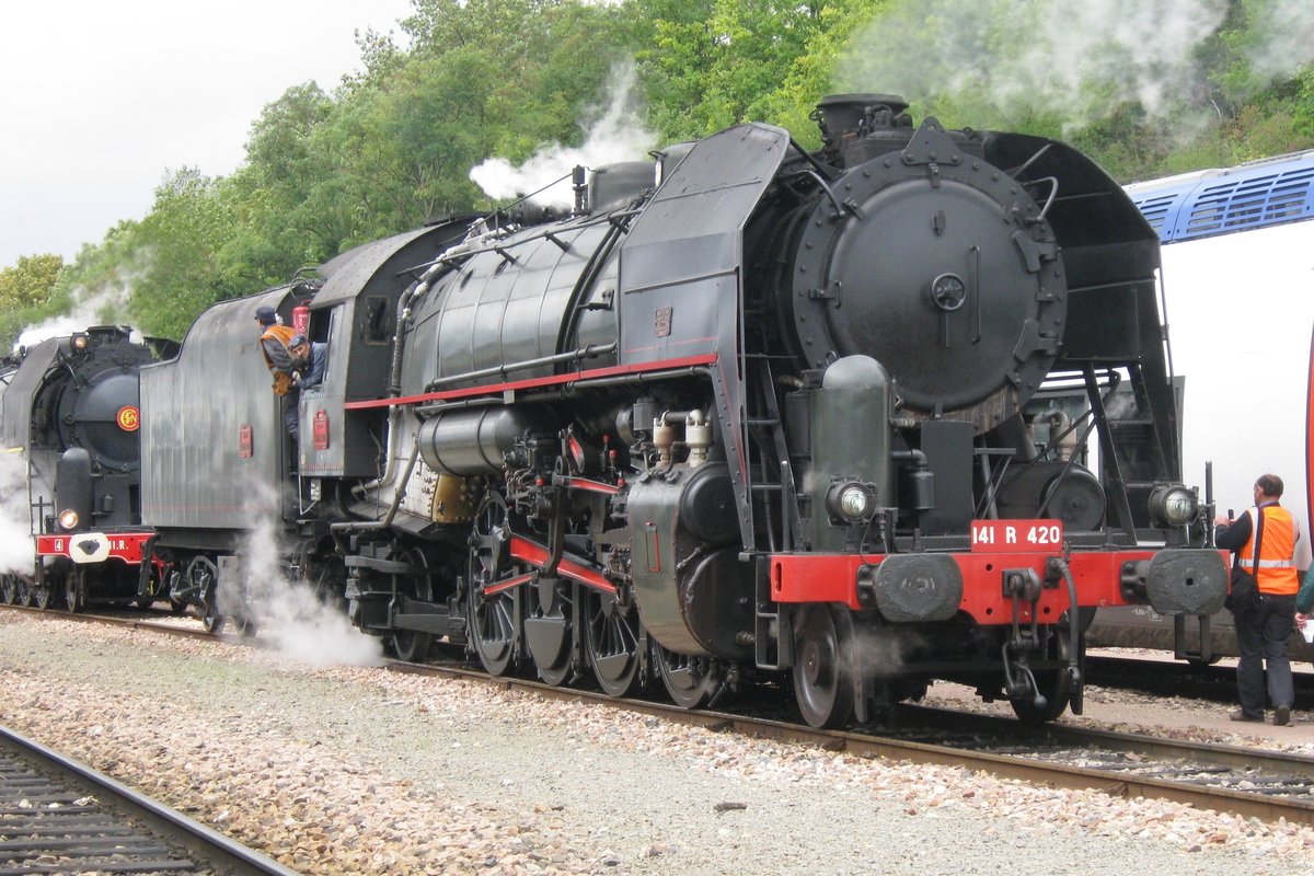 Am 17 September 2011 steht 141-R-420 in Longueville. 