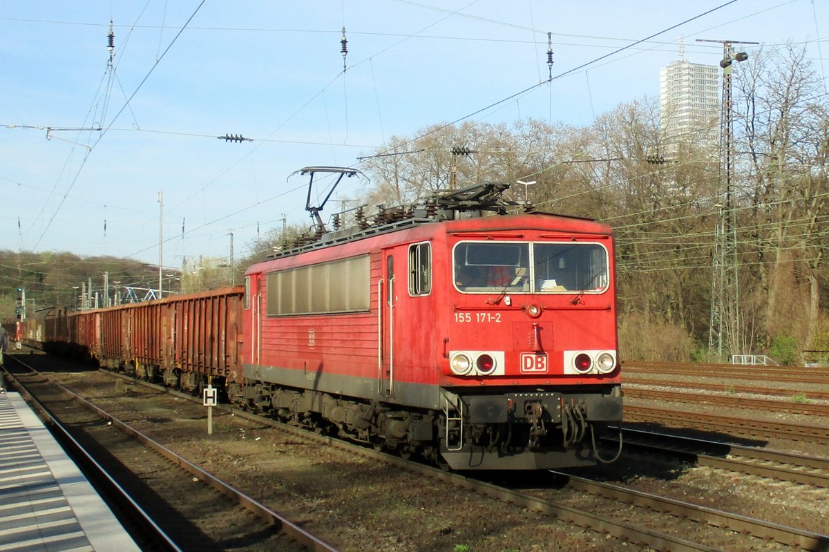 Am 24 M�rz 2017 durchfahrt 155 171 mit ein Leerzug K�ln West.