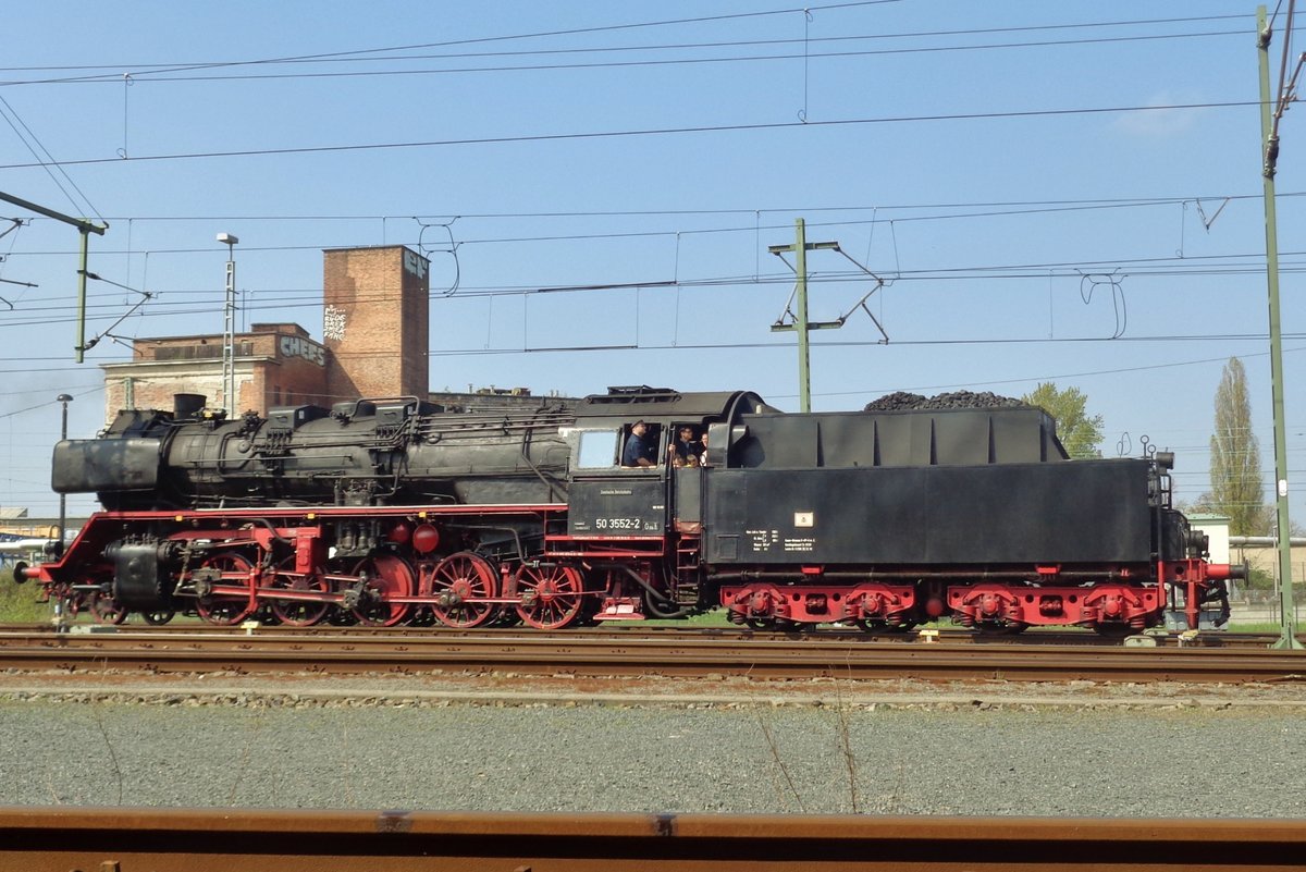 Am 8 April 2017 arbeitet 50 3552 in DResden-Altstadt als Lokfüherstandsmitfahrtlok (ein schönes Wort, finde ichselbst...).