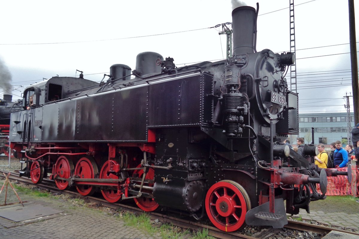 Am 9 April 2018 steht 93.1360 in Dresden-Altstadt.