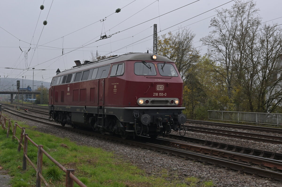 Am Mittwoch gegen 11⁴⁸Uhr ist die NESA 218 155-0 in Neckarelz gen Eberbach  fahrend  zu sehen. 13.11.2024