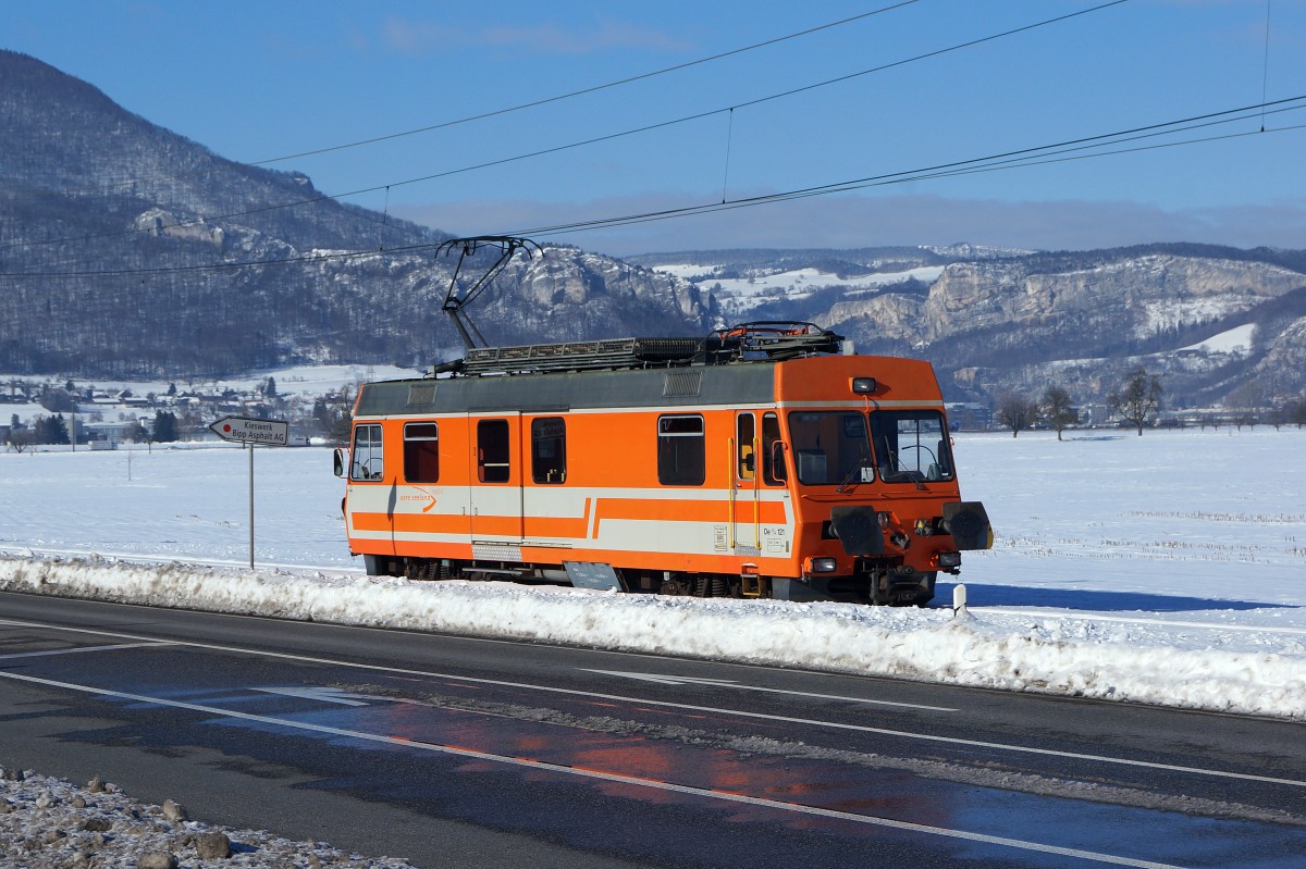 ASm: Der Gütertriebwagen De 4/4 121 auf Probefahrt zwischen Bannwil und Niederbipp. Auf dieser Aufnahme wurde er vor der Kulisse der Klus bei Balsthal verewigt.
Foto: Walter Ruetsch