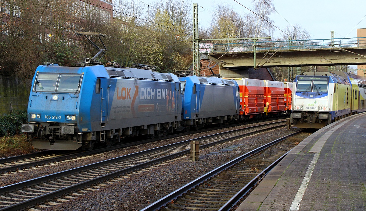 ATLU/VPS 185 516 und 5xx mit den neuen Innofreight  Salzgitter AG Transportwagen vom Typ Sggmmrrs. Hamburg-Harburg 15.01.2022