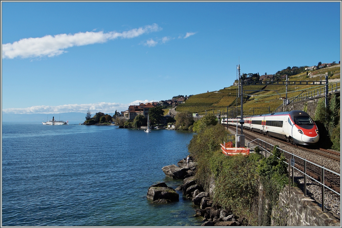 Auch der Versuch mit dem Pinocchio vom zweitletzten Saisontag der Schifffahrt gelang nur insofern, dass zumindest der Zug gut im Bild ist. 
17. Okt. 2014