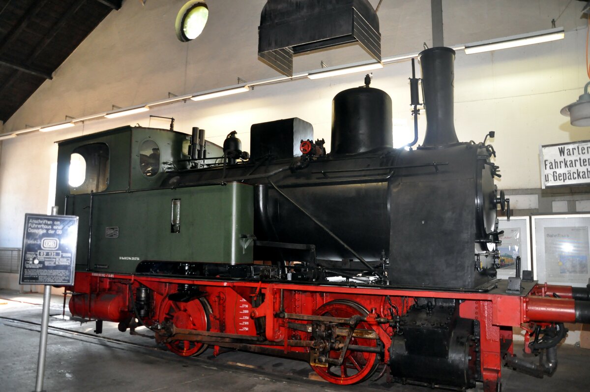 B-Industrielok 90 80 00 88 992-7 D-DFS im Deutschen Dampflok Museum in Neuenmarkt Wirsberg am 03.09.2011.