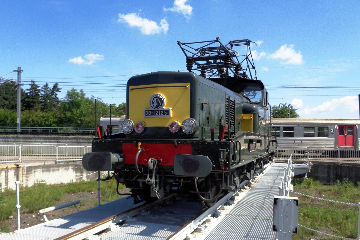 BB 12125 steht auf die Drehscheibe ins Cit� du Train am 30 Mai 2019.