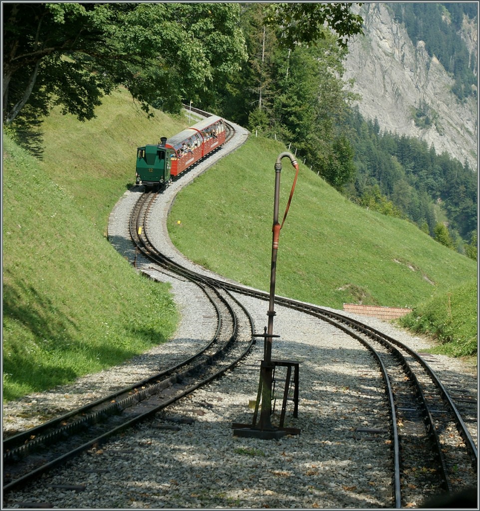 Bergseitige Ansicht auf die Kreuzungsstelle Geldried. 
30. August 2013