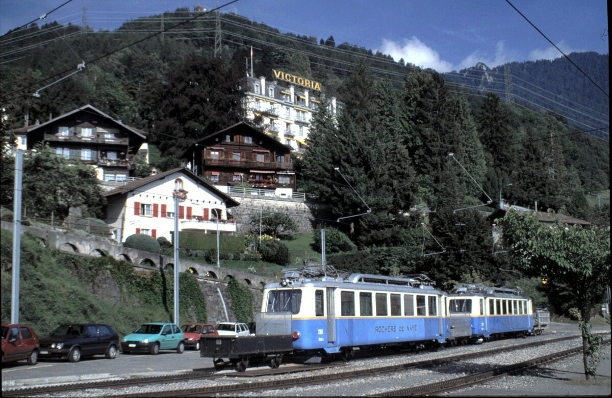 Bhe 2/4 Nr.208 der Rocher de Naye in Glion am 22.08.1999.