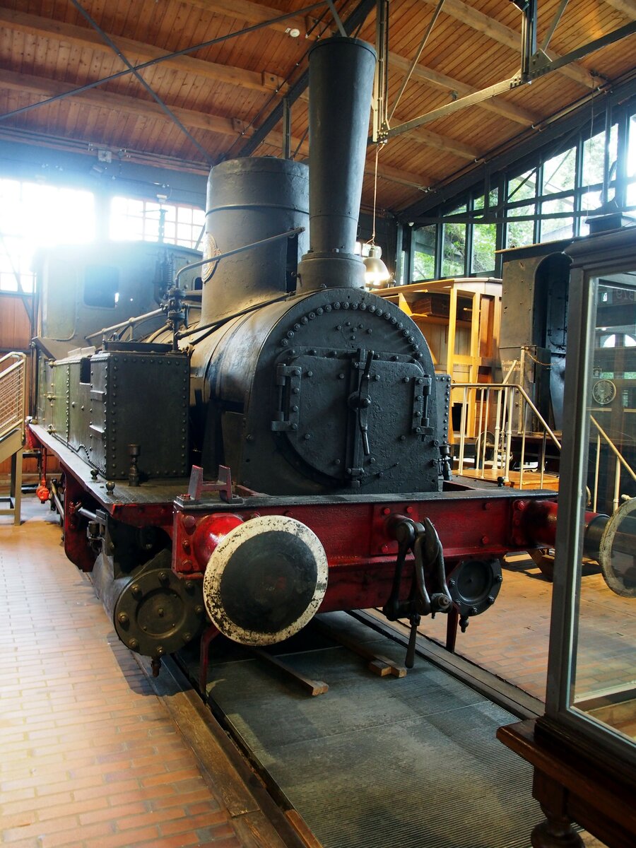 C-Dampflok 996  Hannover  im Technik Museum in Berlin am 06.10.2016. Von Hannoversche Maschinebau AG vormalsGeorg Egestorff in Linden vor Hannover, Baujahr 1872. Sicht von vorn rechts.