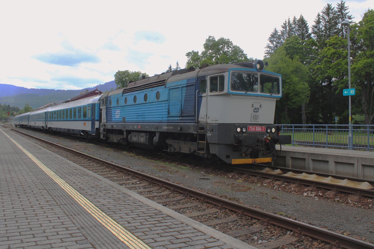 CD 754 086 treft am 30 Mai 2025 in Zelezna Ruda-Alzbetyn ein.