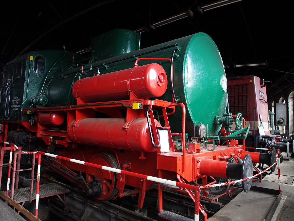 Dampfspeicherlok im Sächsischen Eisenbahnmuseum in Chemnitz am 19.04.2017.