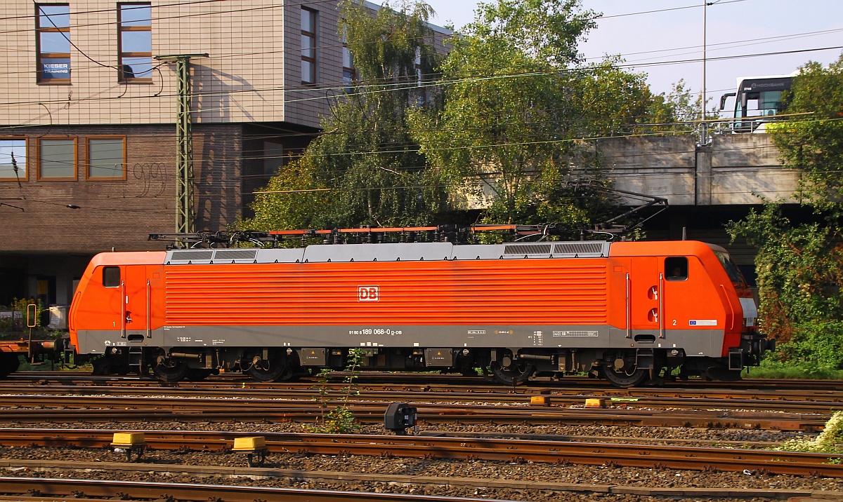 DB 189 068-0(REV/XAL/18.12.12) festgehalten bei der Durchfahrt in Hamburg-Harburg. 06.09.2014