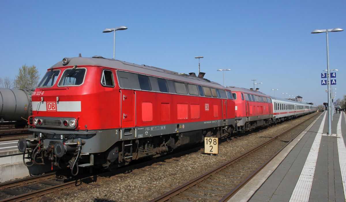 DB 218 322 + 834 mit IC 2375 Nieb�ll 19.04.2019
