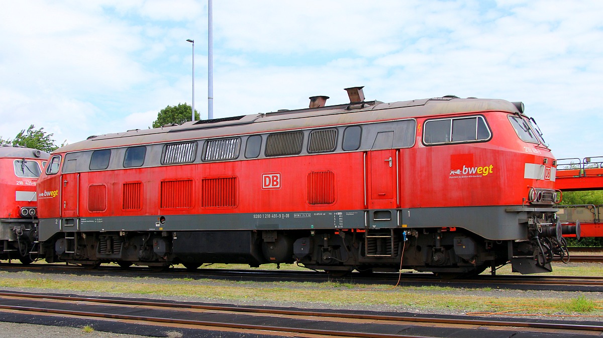 DB 218 491-9  bwegt  REV/HB X/11.11.16 im Bw Niebüll. 13.07.2022