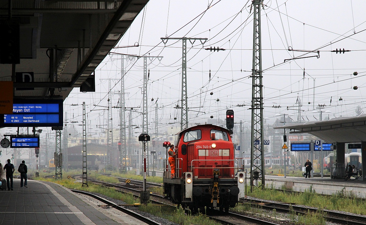 DB 294 740-6 auf Rangierfahrt im Bhf Koblenz. 13.09.2021