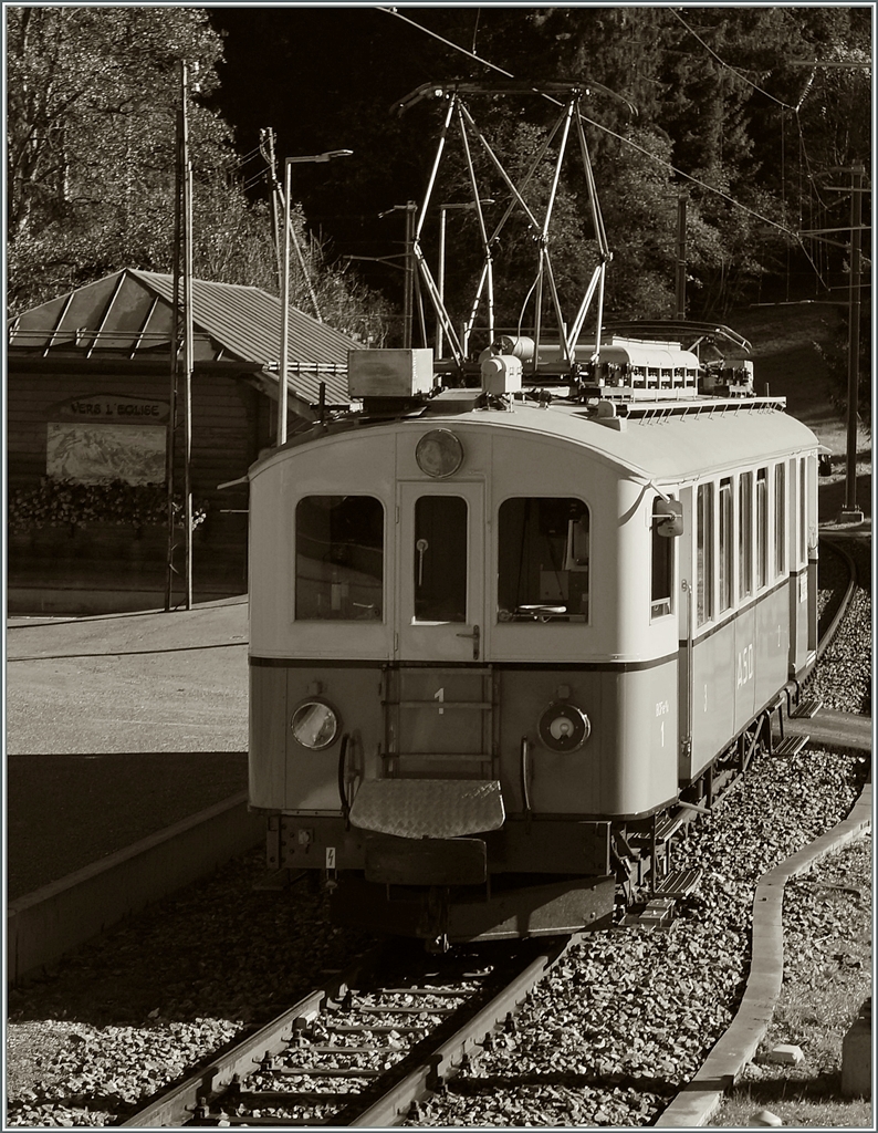 Der ASD BCFe 4/4 N° 1 bei Vers l'Eglise.
18. Okt. 2014