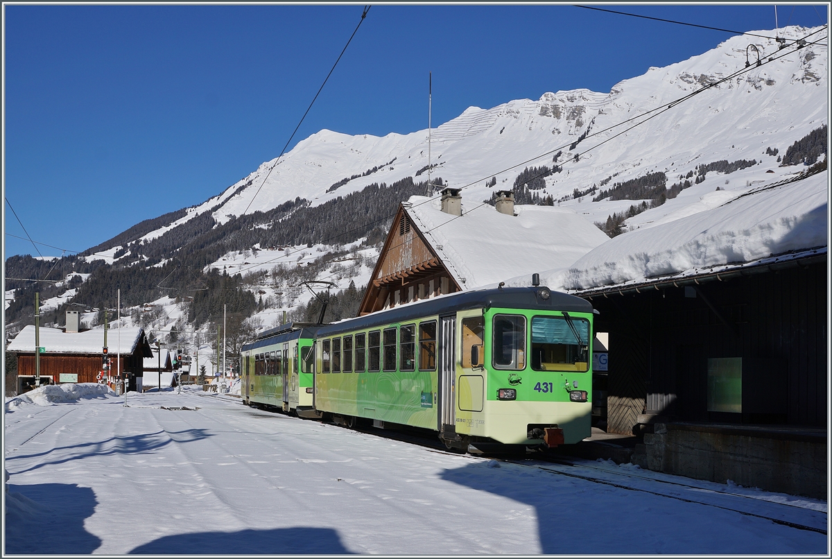 Der ASD TPC BDe 4/4 404 ist mit seinem Bt 431 in Les Diablerets eingetroffen und wird nach einem kleinen Aufenthalt nach Aigle zur�ck fahren. 

8. Februar 2021