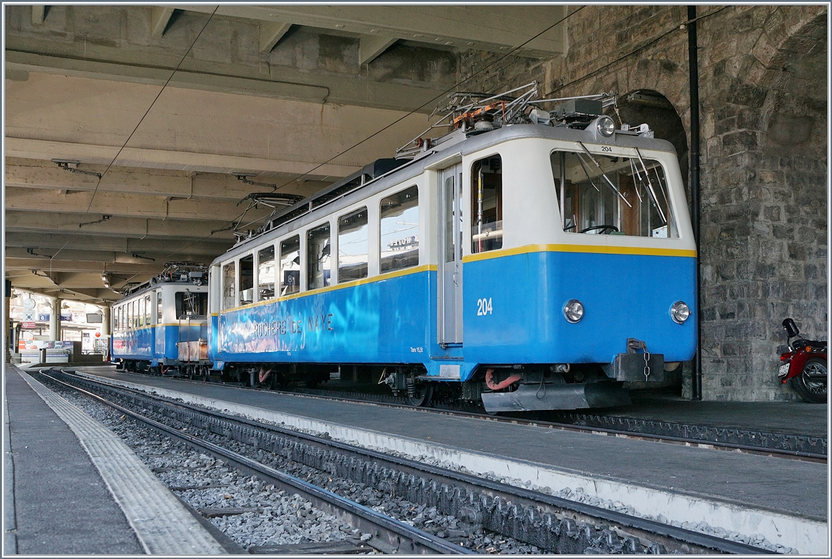 Der Rochers de Naye Bhe 2/4 204 und 203 in Montreux.
3. August 2018
