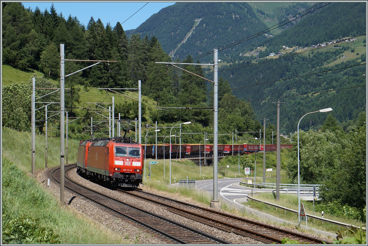 Der unendlich lange  Winner-Zug  kurz vor Rodi-Fieso. 
24. Juni 2015