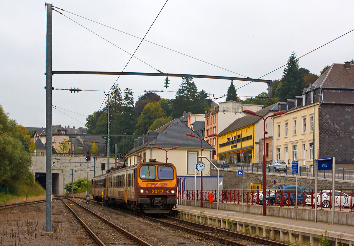 
Der  Z2  CFL  2012 (94 82 00 20121-8 L-CFL / 94 82 00 20122-6 L-CFL) färhrt am 13.09.2014 in die Endstation Wiltz ein.