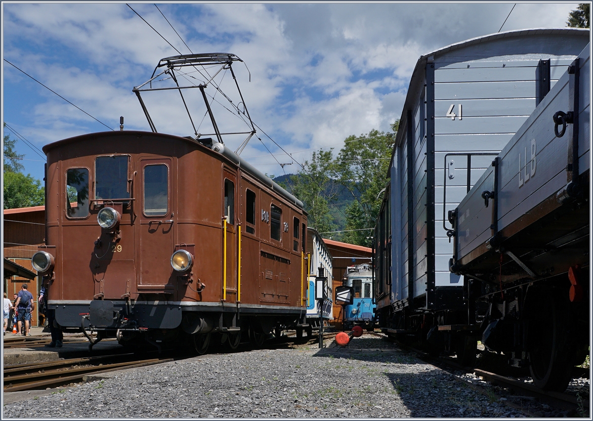Die eher selten eingesetzte BOB HGe 3/3 29 in Chaulin.
1. August 2016