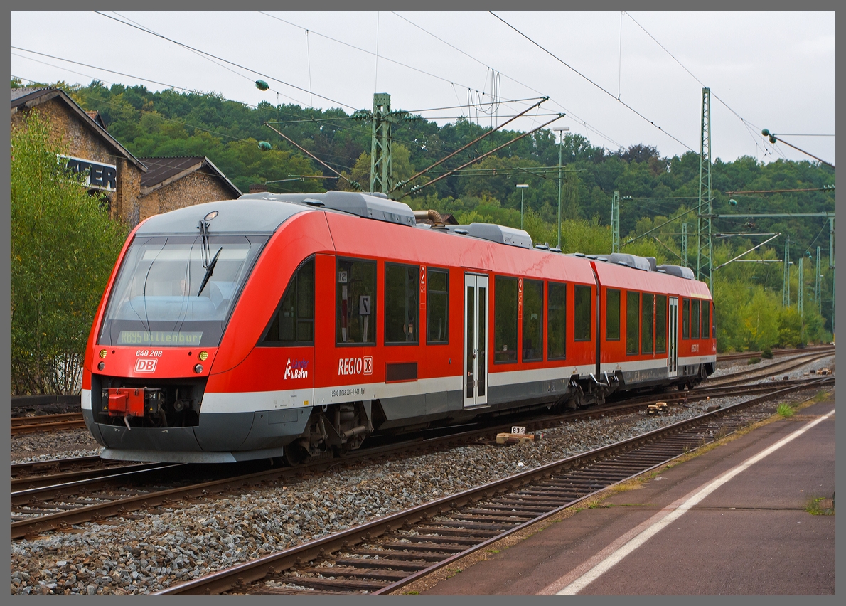 Dieseltriebwagen 648 206 / 706 (Alstom Coradia LINT 41) der DreiL�nderBahn als RB 95 (Au/Sieg-Siegen-Dillenburg), f�hrt am 22.09.2013 in den Bahnhof Betzdorf/Sieg ein.