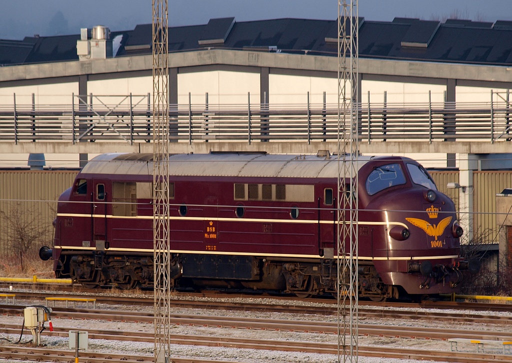 DSB MX 1001 steht abgestellt in Aarhus. 21.01.2011