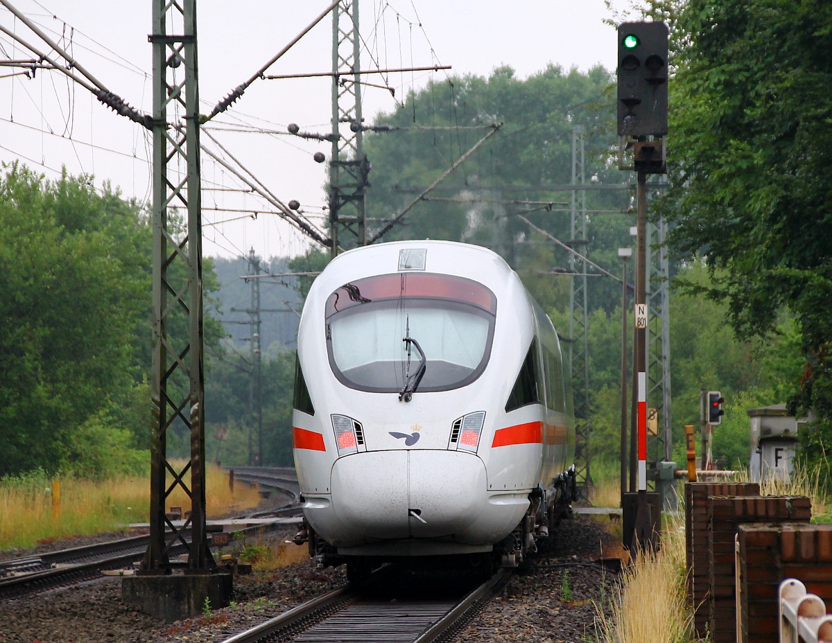 DSB/DB ICE 0605 018/118/218/518 Tz5518  Jever  als ICE 380 bedingt durch Bauarbeiten nur bis Fredericia verl�sst hier Schleswig, n�chster Halt ist Flensburg. 08.07.2014 (03900)