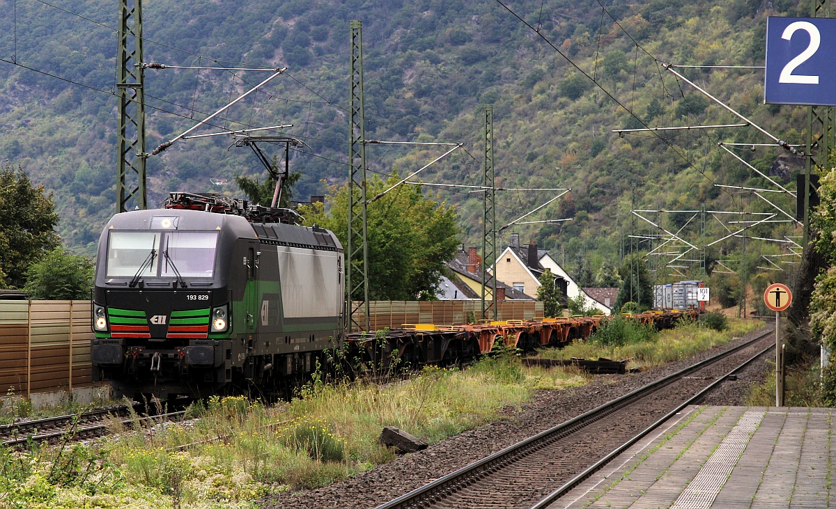 ELL 193 829-9 (REV/MMAL/20.11.17) mit schwach ausgelastetem Containerzug. Kestert(Rhein) 14.09.2021