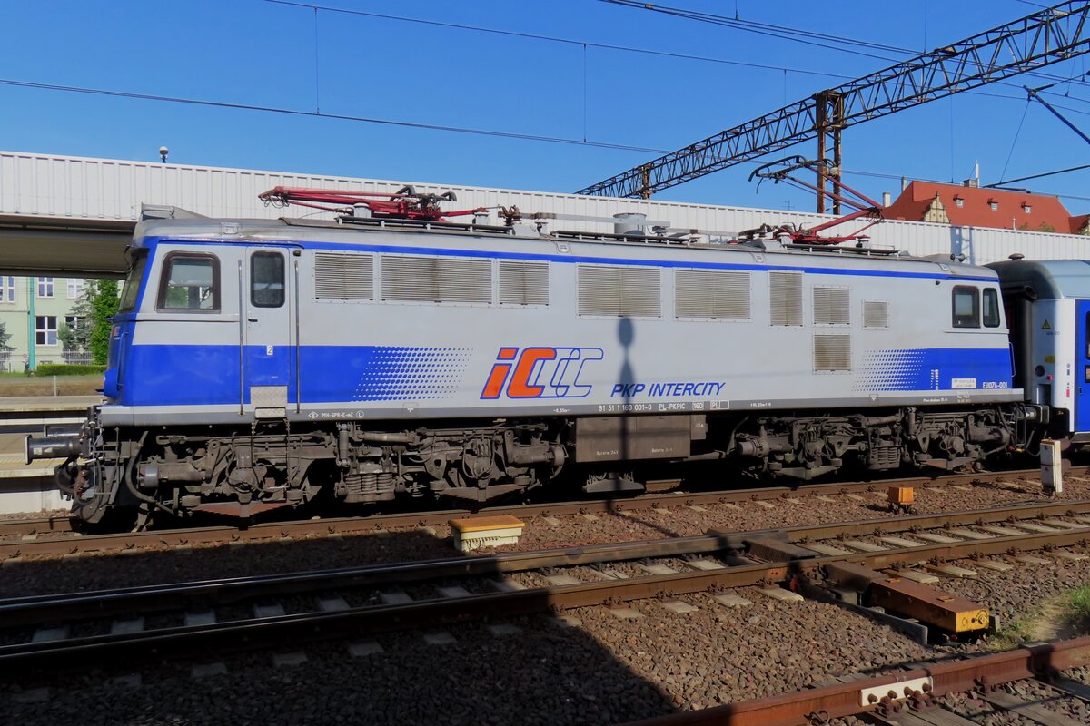EU07A-001 treft am 4 Mai 2024 in Poznan Glowny ein. EU07A ist eine 160 km/h schnellere Modifikazion der Reihe EU07.