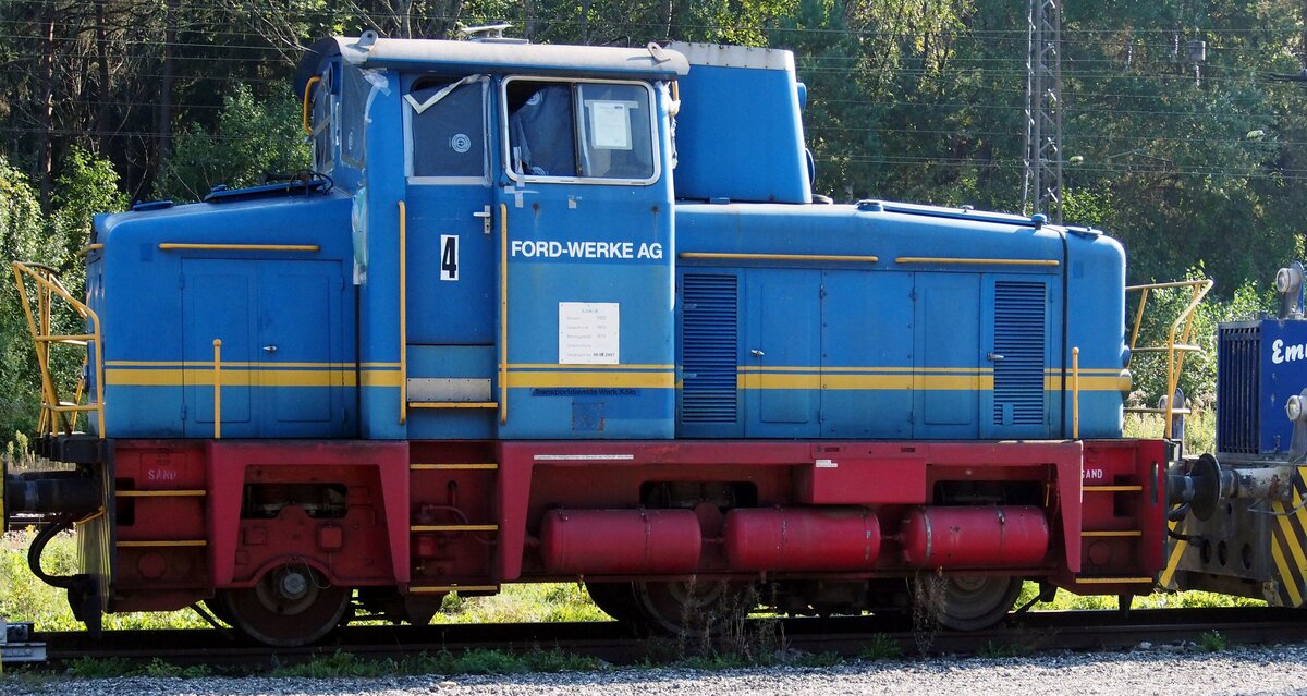 Ex Lok 4 Ford Werke AG, eine O&K MC 500 N – Fabrik-Nr. 26776, Baujahr 1973; Ford Werke Köln Transport Dienste Werk Köln in Neu-Offingen am 09.10.2021.