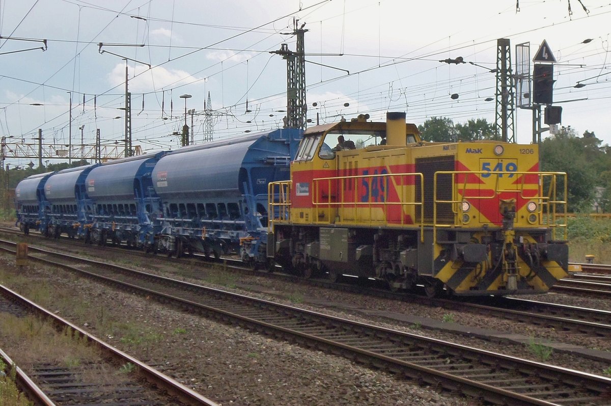 Getreidezug mit EHG 549 durchfahrt Duisburg-Entenfang am 16 September 2016.