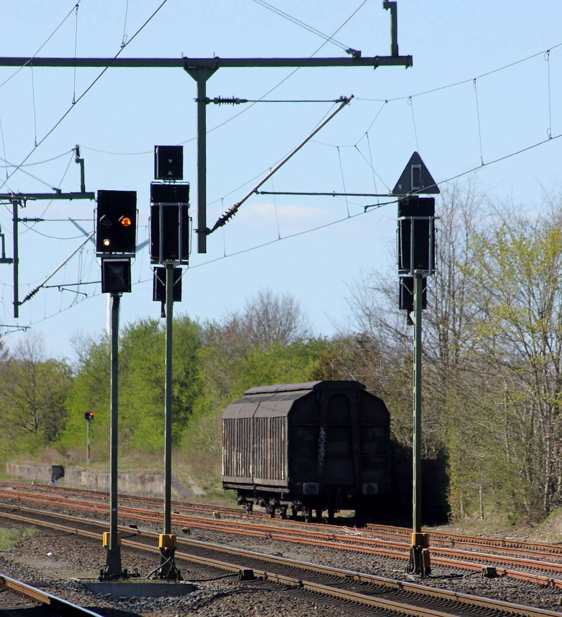 Hier wohl der  Verursacher  der gestrigen langen Sperrung der Strecke Schleswig-Flensburg(ca 20 kleine bis mittlere B�schungsbr�nde) abgestellt in J�bek. 19.04.2020