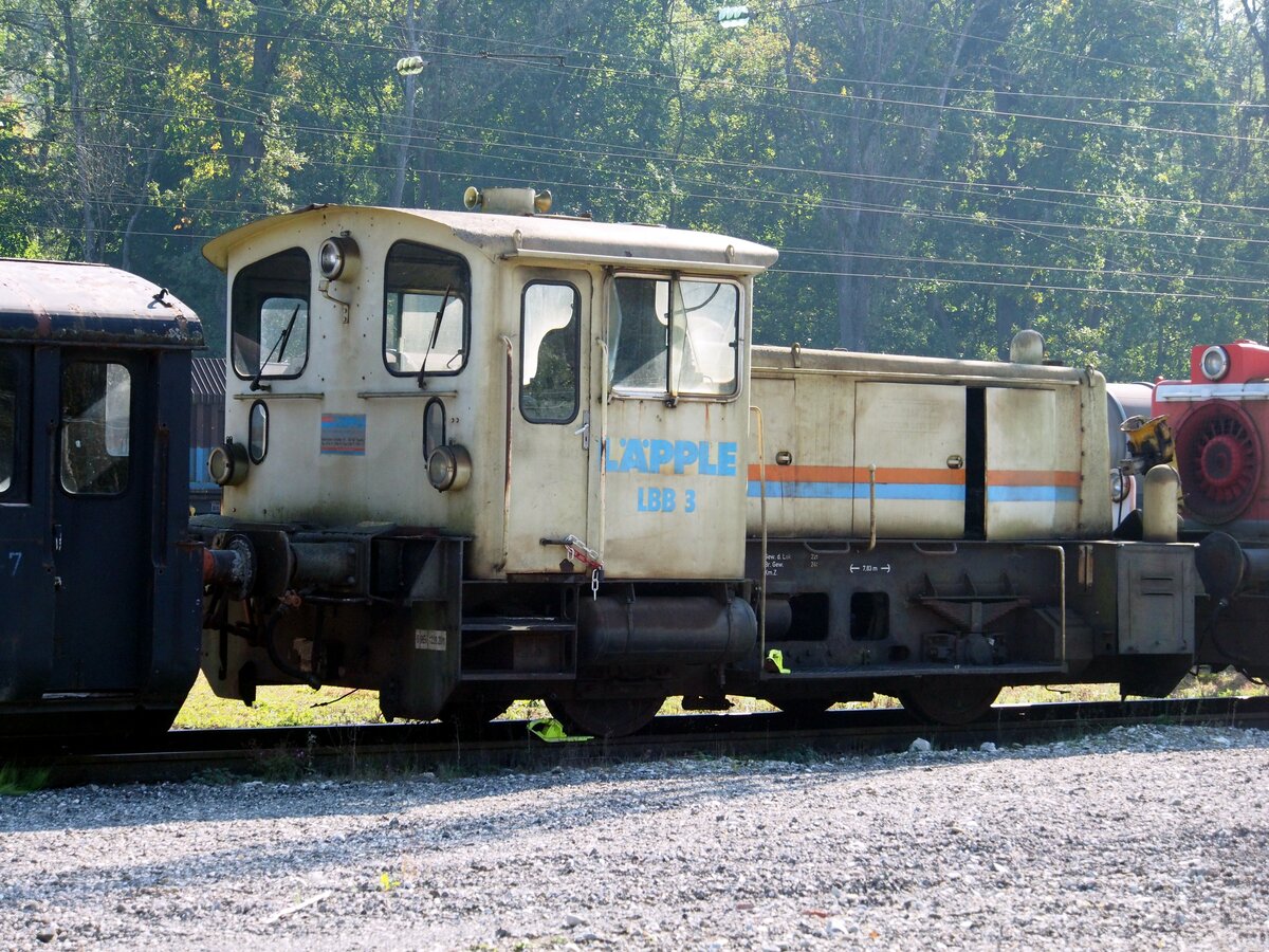 LBB 3 Gmeinder Fabrik Nr. 5337 Typ Köf III Baujahr 1964 ex 332 197-3 Läpple Blechverarbeitung GmbH & Co. in Teublitz, steht in Neu-Offingen am 09.10.2021.