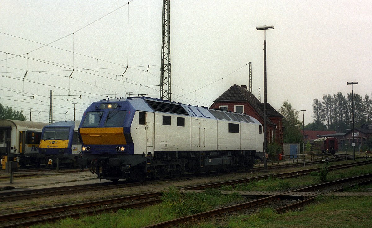 MaK DE 2700-06 abgestellt im/am Bw Flensburg Peelwatt. 24.09.2005