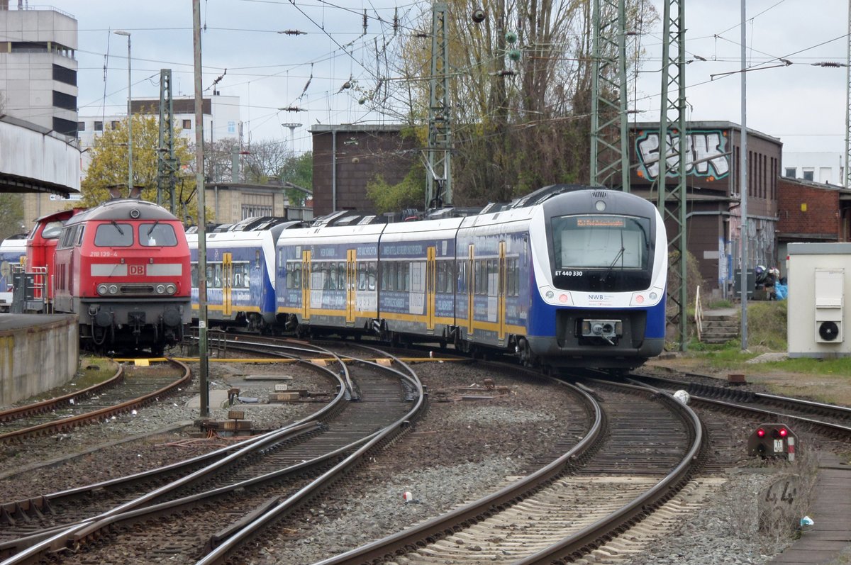 NWB 440 330 treft am 27 April 2016 in Bremen Hbf ein.