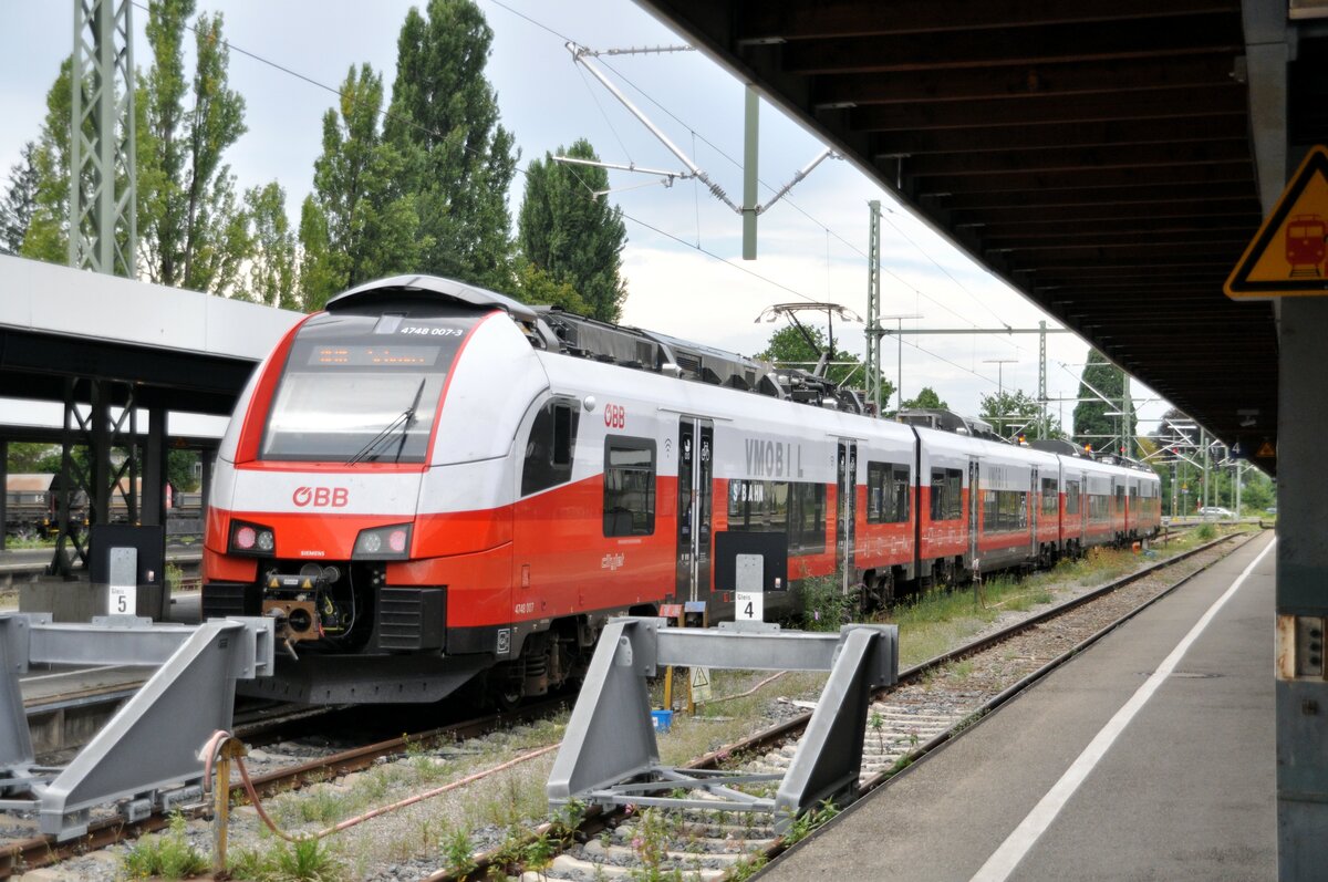 ÖBB 4748 007-3  Cityjet  (Siemens Desiro ML) in Lindau-Insel am 12.08.2023.