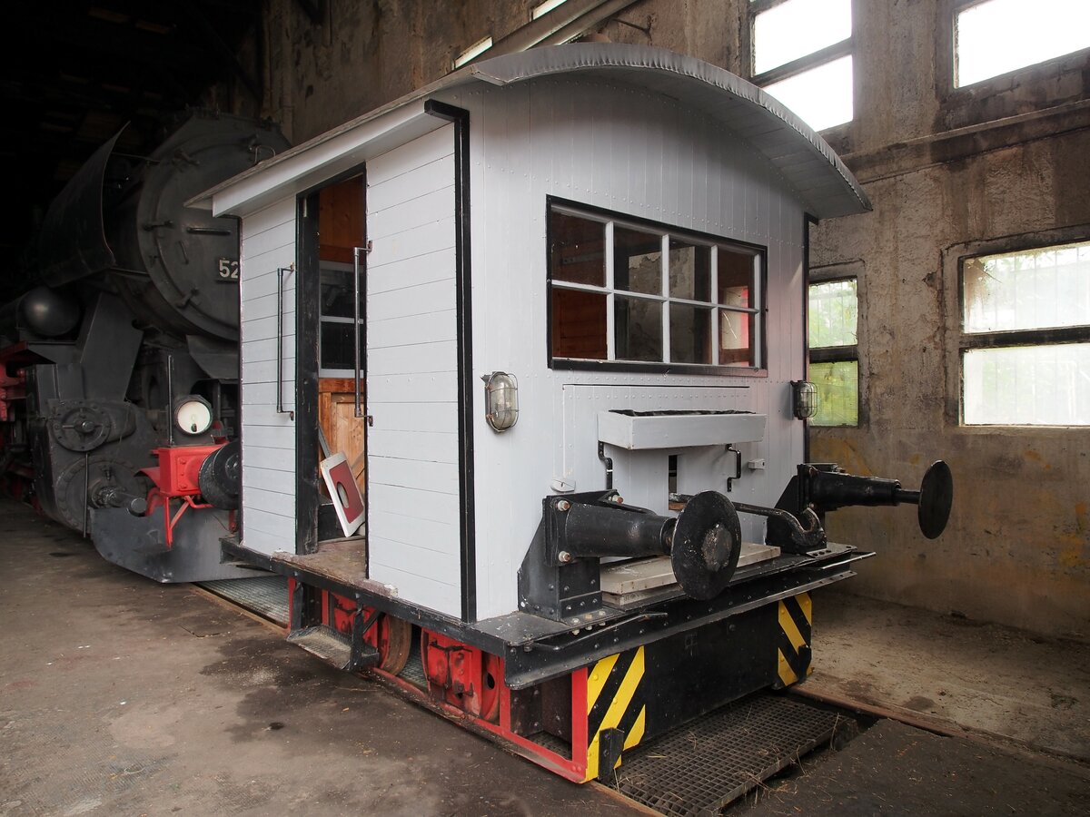 Rangiertraktor im Eisenbahnmuseum Weimar am 05.08.2018.