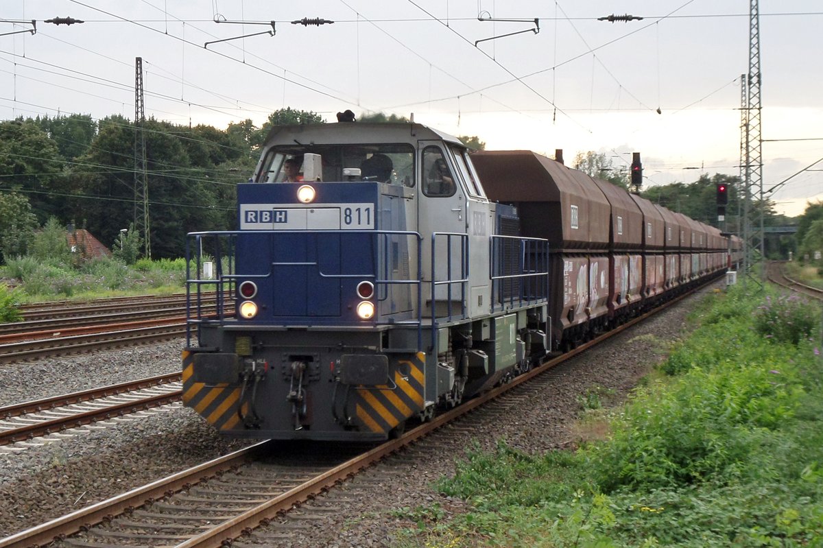 RBH 811 durchfahrt Oberhausen Osterfeld S�d am 9 April 2014.