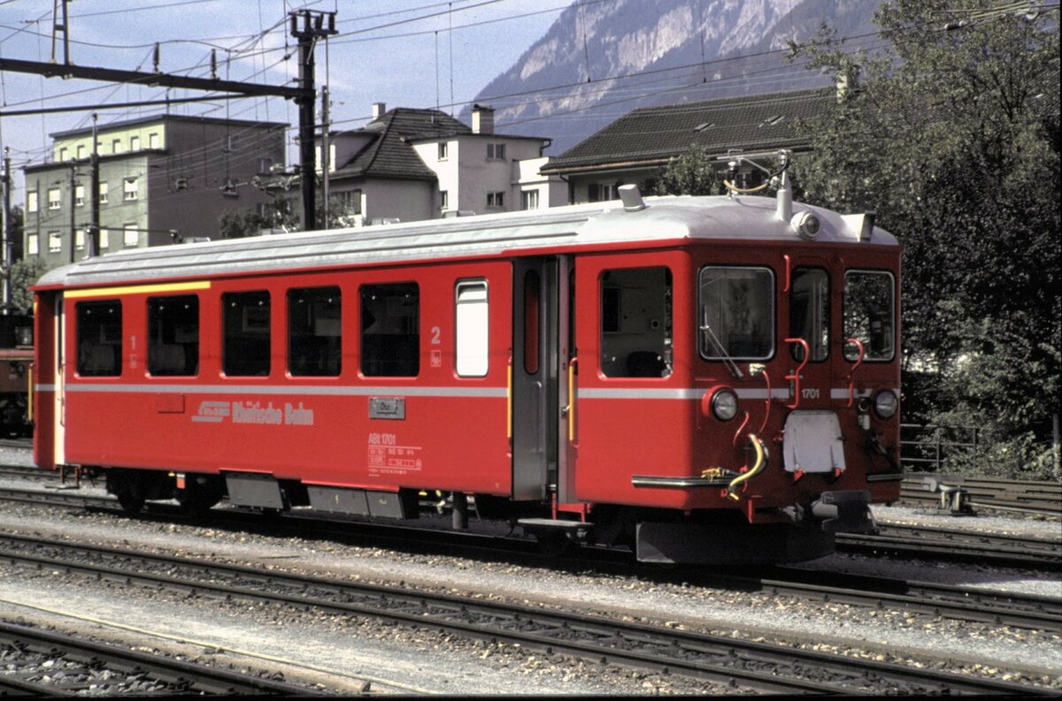 RhB Steuerwagen ABt Nr.1701 in Landquart im Oktober 1991.